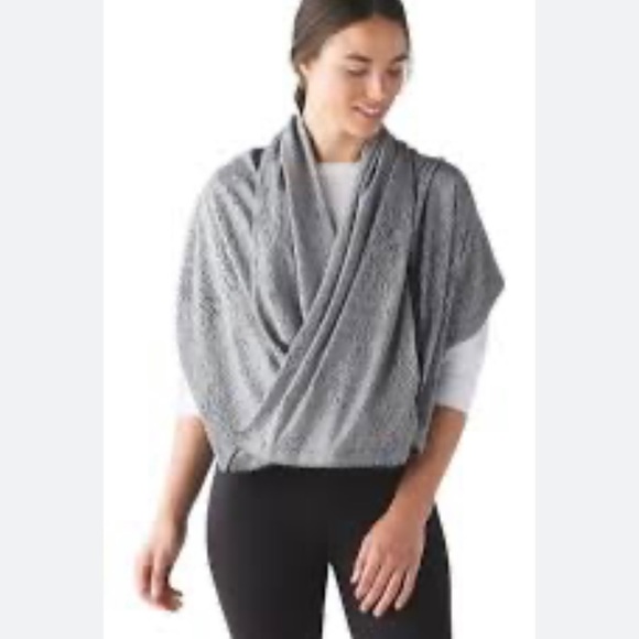 Lululemon Vinyasa Wrap - Picture 7 of 8